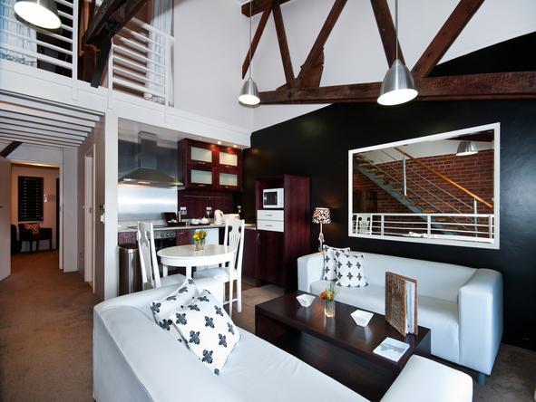 The Lofts - Lounge 